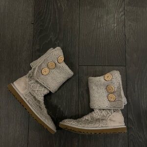 UGG cream Knit Boots
